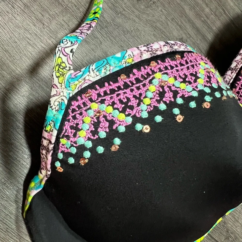 Victoria's Secret Black and Colorful Patterned Bikini Top - Picture 2 of 7